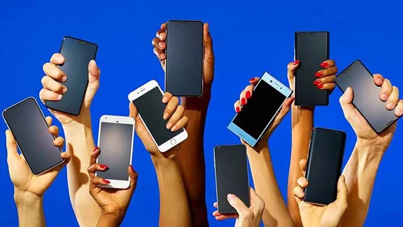 9 اقدام مهم در هنگام خرید گوشی نو!